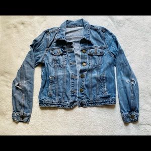 GAP distressed denim jacket M
